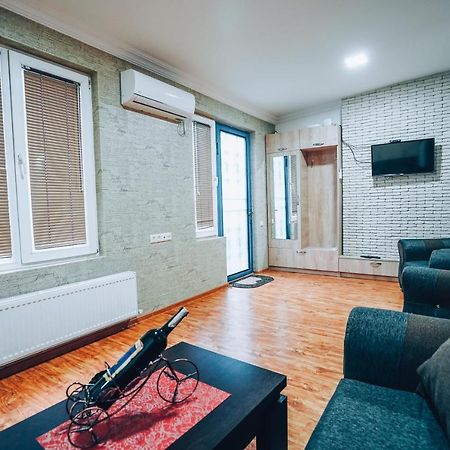 Second House Rustaveli Apartment Tbilisi Luaran gambar