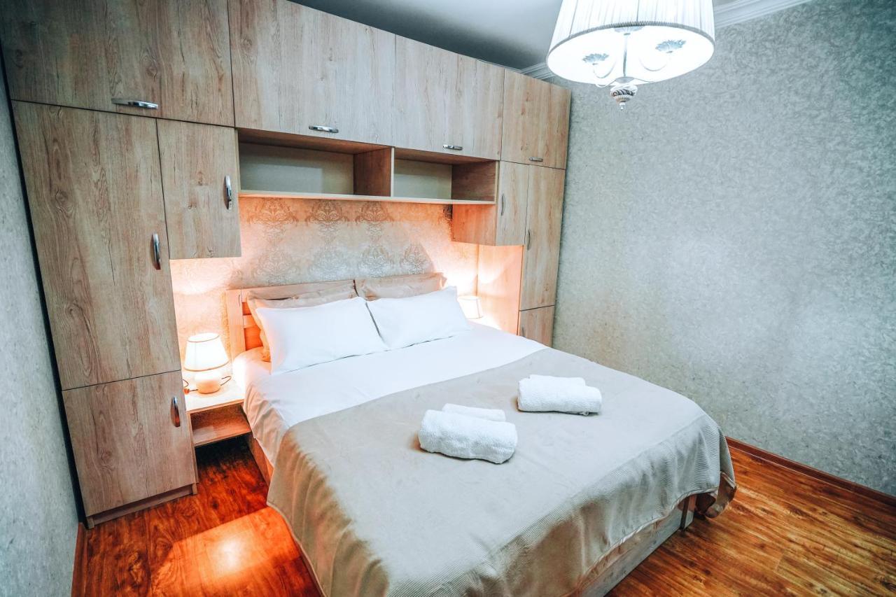 Second House Rustaveli Apartment Tbilisi Luaran gambar