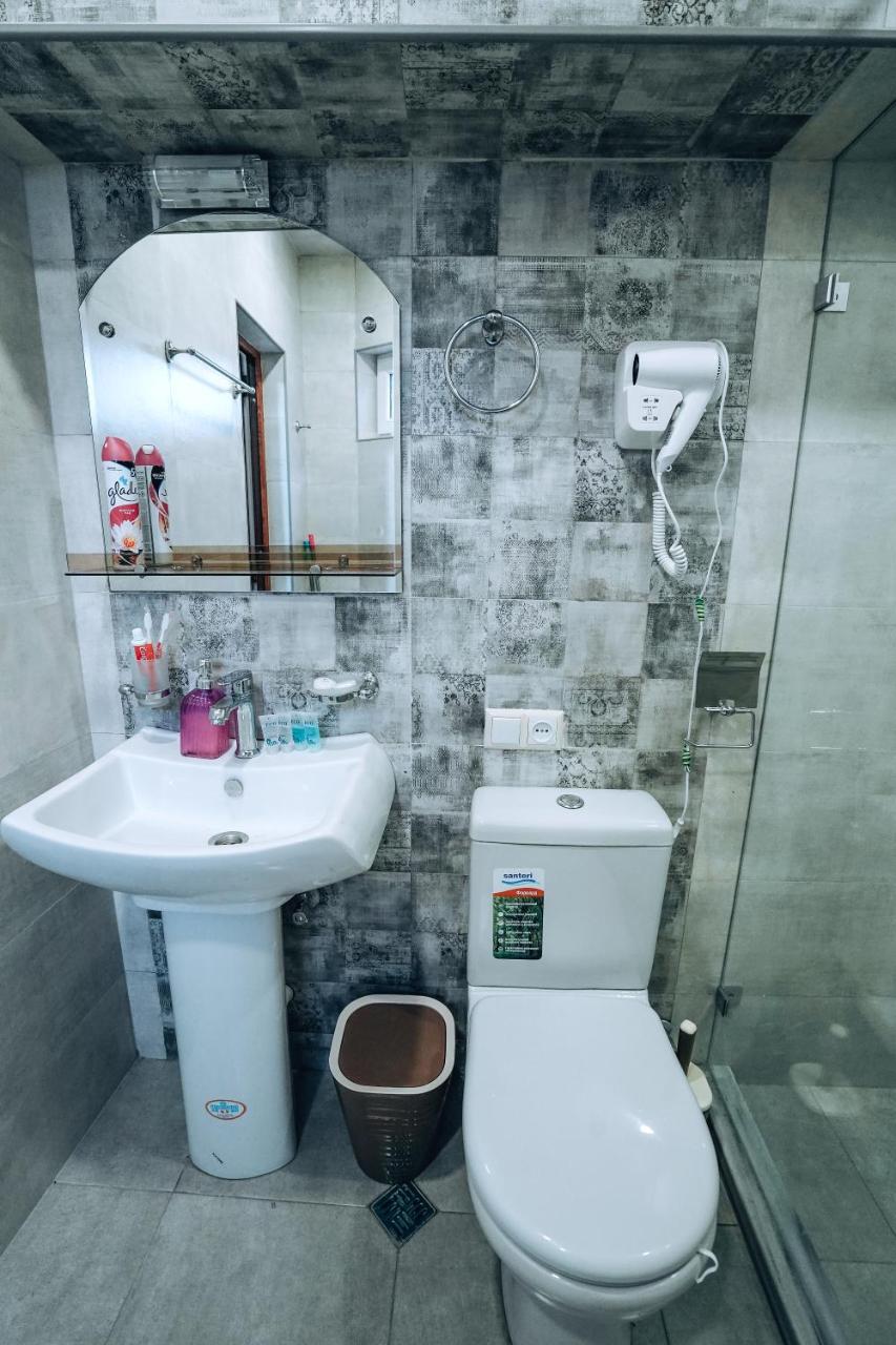 Second House Rustaveli Apartment Tbilisi Luaran gambar