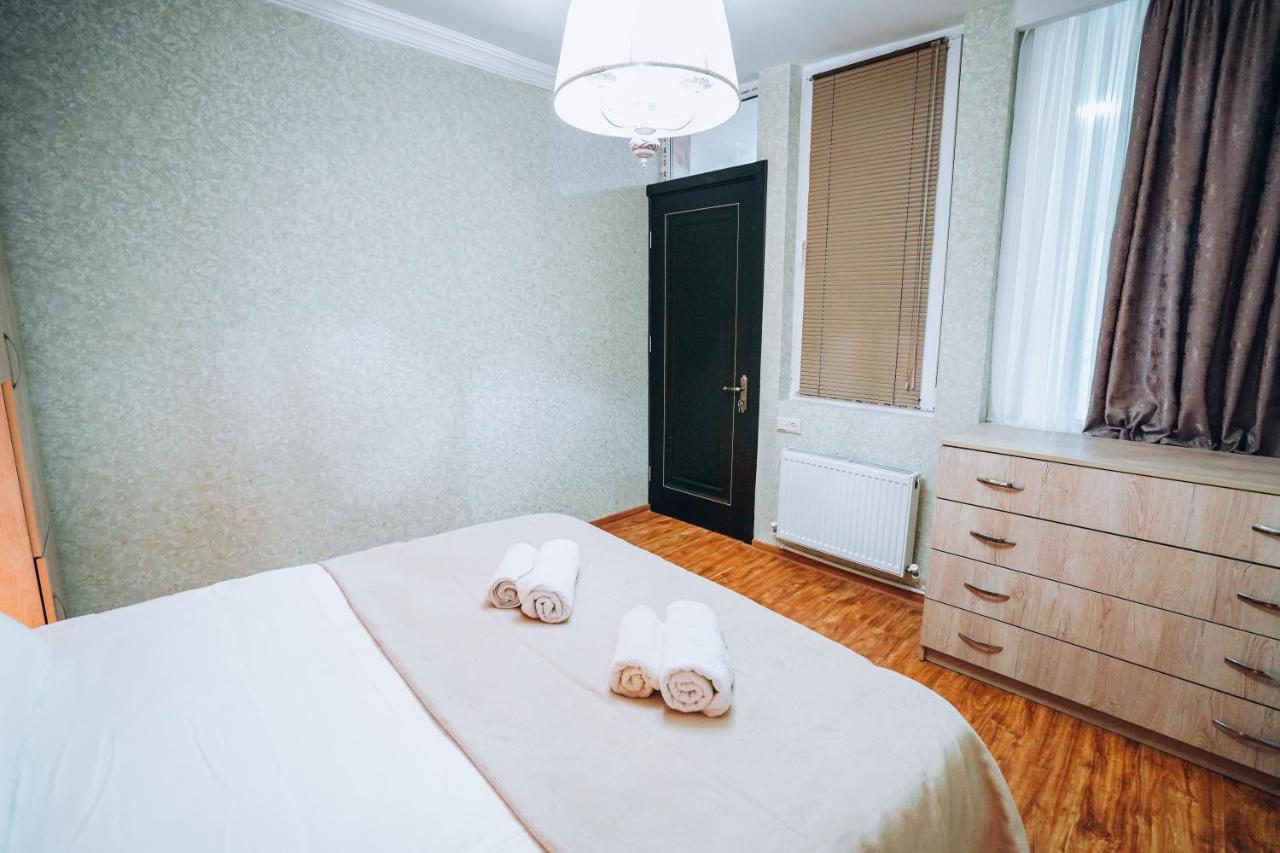 Second House Rustaveli Apartment Tbilisi Luaran gambar