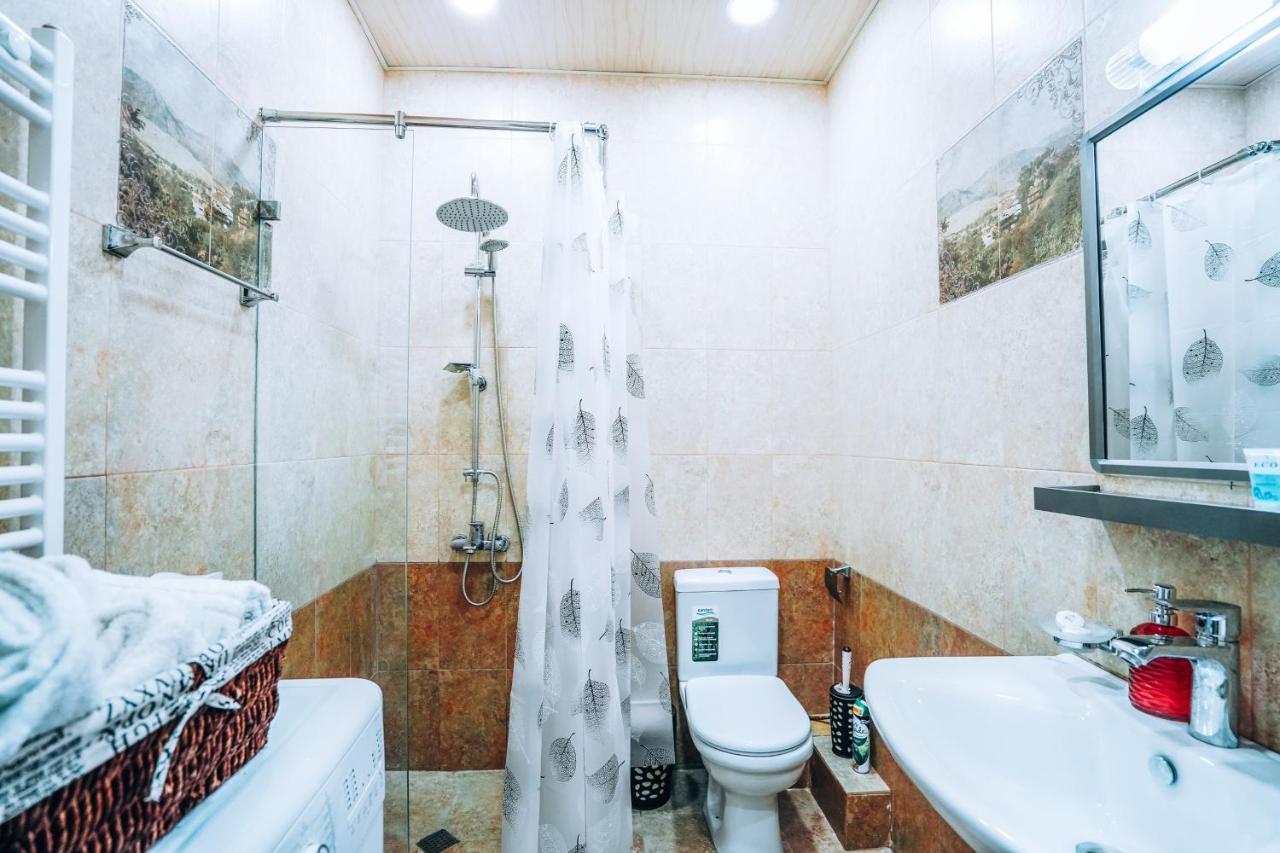 Second House Rustaveli Apartment Tbilisi Luaran gambar